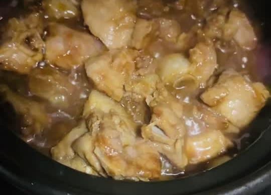 啫啫煲排骨：香浓入味的美味佳肴
