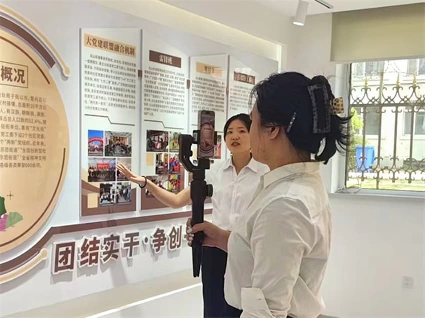 延吉市打造多元化民族团结文化宣传阵地