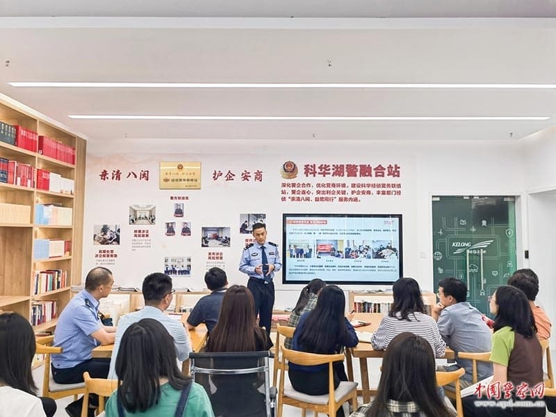 给保险行业健康发展上道“双保险”