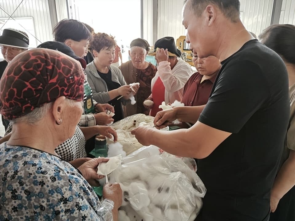 商丘市梁园区李庄镇：手工艺品技能培训火热开展 助力壮大村集体经济
