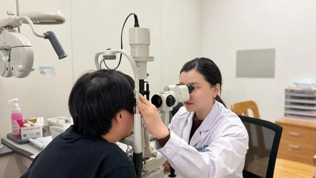 女子长期使用日本网红眼药水视力仅剩0.1！这三类眼药水不能随便用