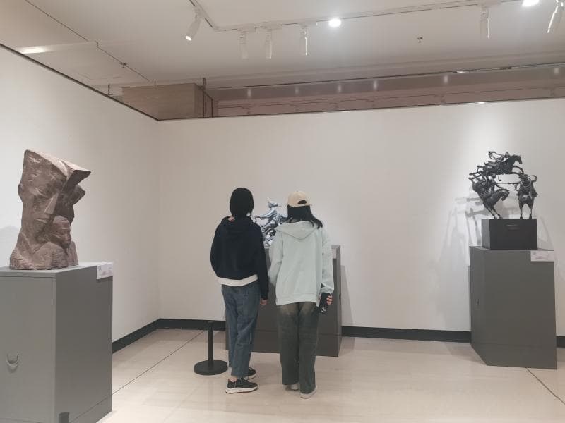 文化中国行 | 雕塑展里寻味丝路故事