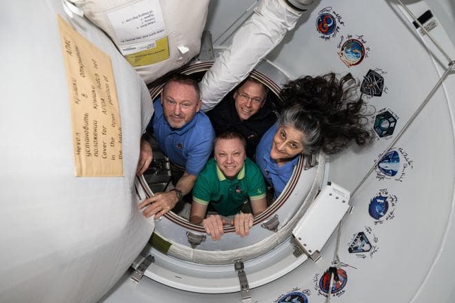NASA确认Crew-9龙飞船提前一天返回地球，带回两位滞留宇航员