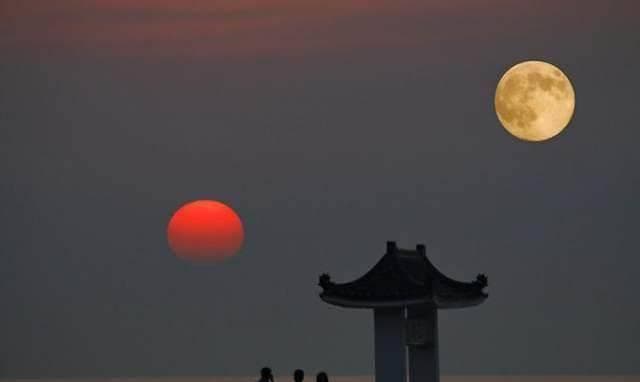 浙江海盐现日月同升奇观，每年十月初一持续半小时