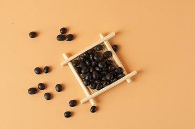 醋泡黑豆的十大功效及正确做法