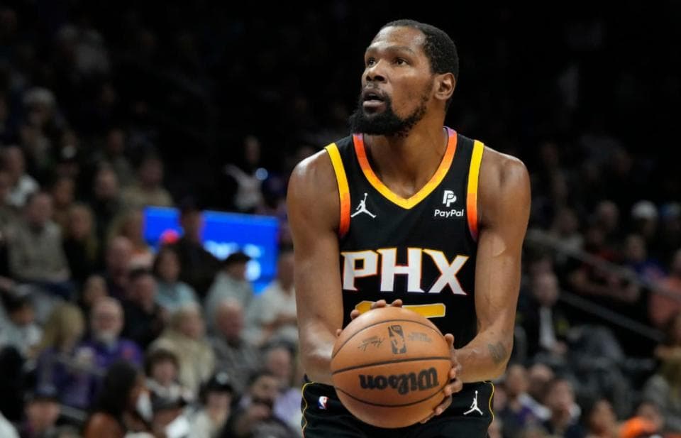 从杜兰特到库里：NBA历史上三分线外的五大传奇