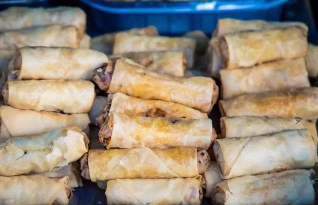 汕尾十大美食：从薄饼到海鲜，品味广东东部的舌尖记忆