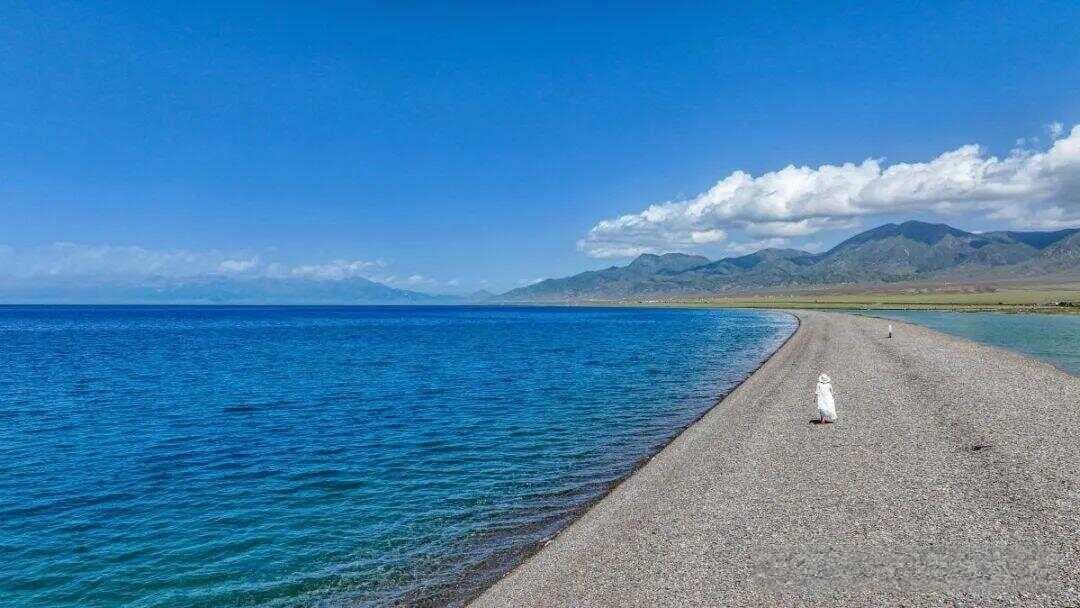 青海湖最佳旅游时间：四季风光各具特色，总有一季让你心动