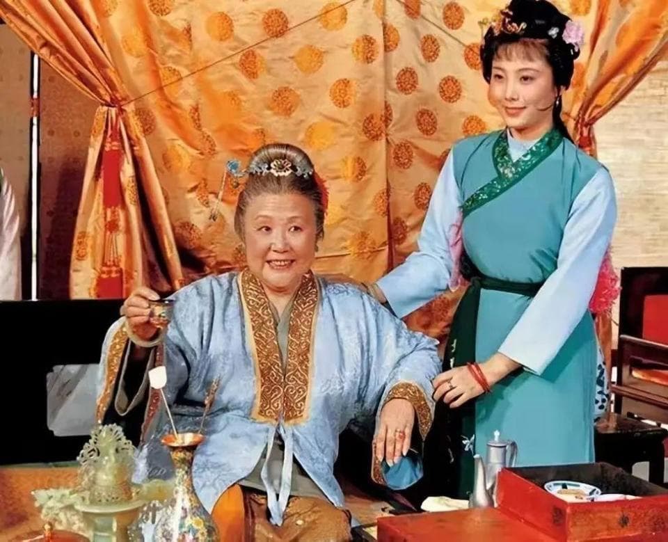 《红楼梦》中的贾母：如何把贾府带入鼎盛时期？