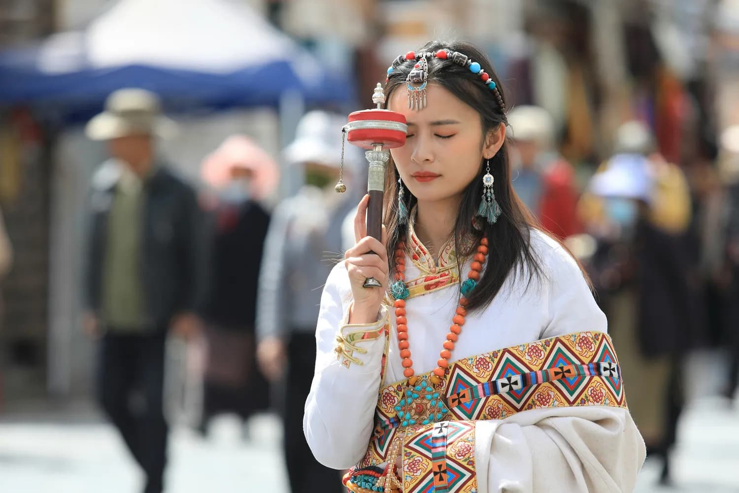 琼结县藏式骰子大赛：传统与现代的完美融合