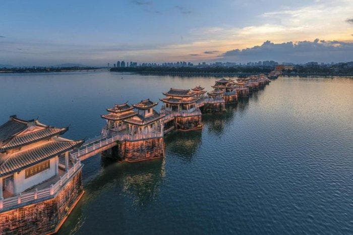 潮汕旅游必去十大景点：南澳岛上榜，广济桥居第一名