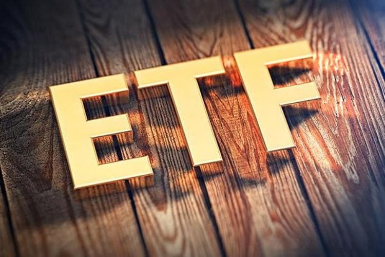 指数型ETF战胜市场的秘密：结构优势、费用优势与税务效率