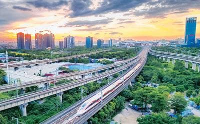 11条高铁串联起11座城市，乘高铁畅游粤港澳大湾区