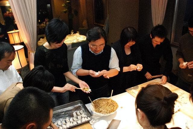 惊人的“鸡群定律”：兄弟姐妹最好的相处方式，不是聚会和吃饭