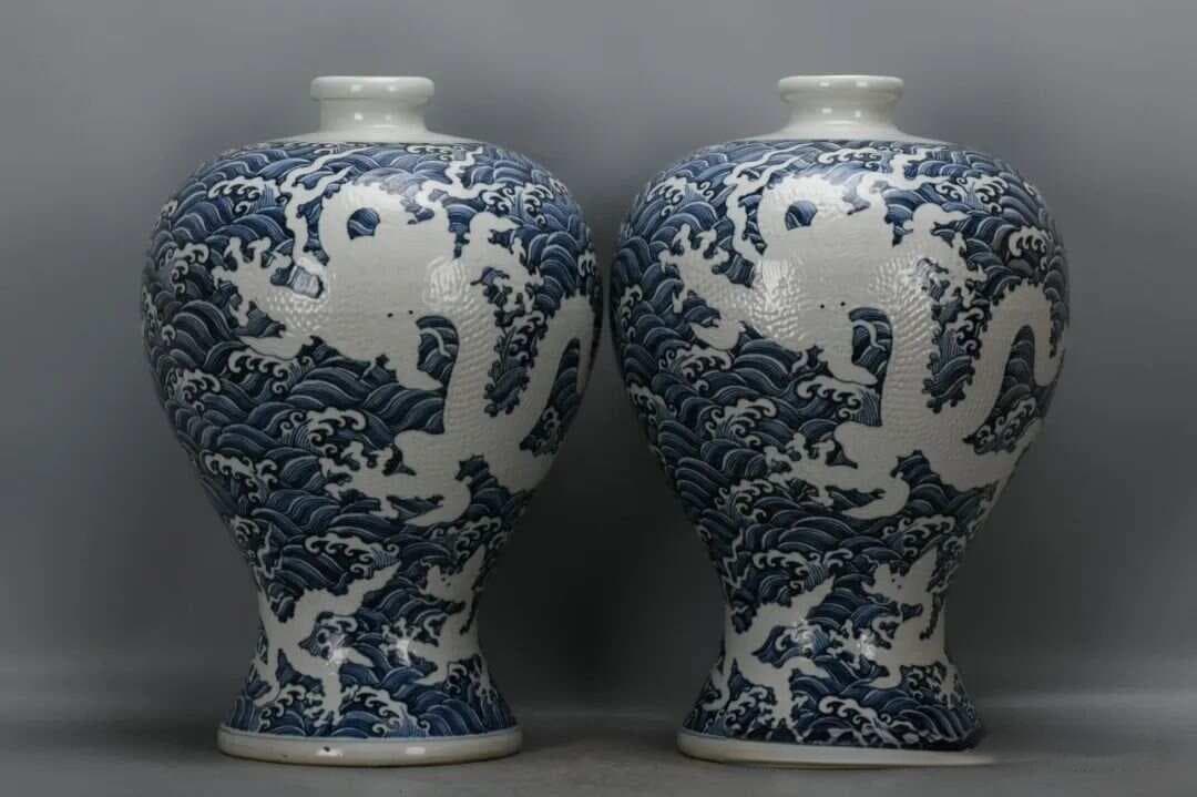 从青花到甜白：永乐瓷器的工艺革新与艺术魅力