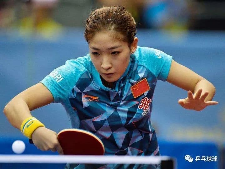 打乒乓球手腕痛的解决方法，佩戴护腕、锻炼肌肉外加热身都有效