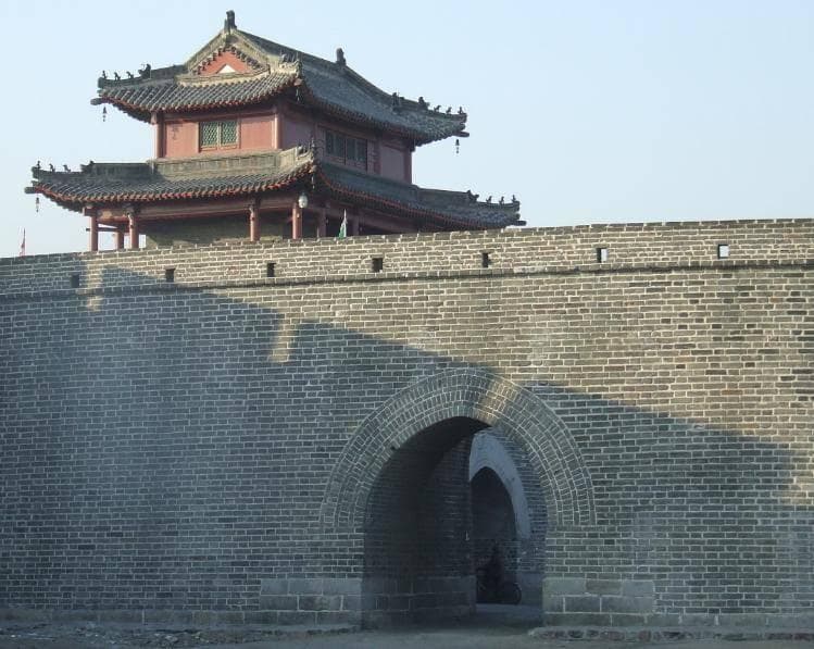 中国古代城墙为何多为夯土、包砖？欧洲为何偏爱石砌城墙？