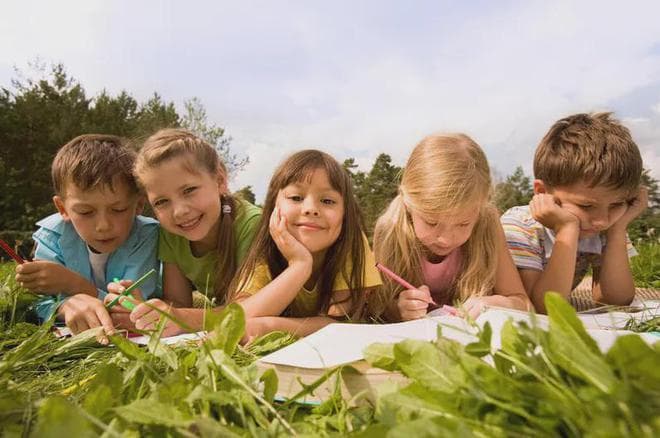 《读懂孩子的情绪信号》：如何以恰当的方式回应孩子的情绪