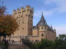 “Castle”完全解析：从防御建筑到英语词汇用法