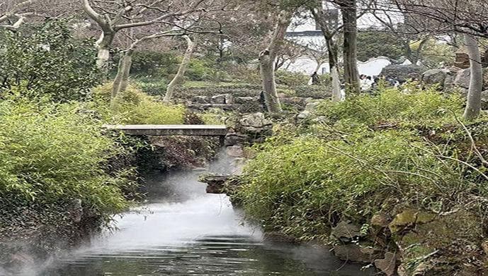 时评：“高铁旅游小城”绘制出绚丽多彩画卷