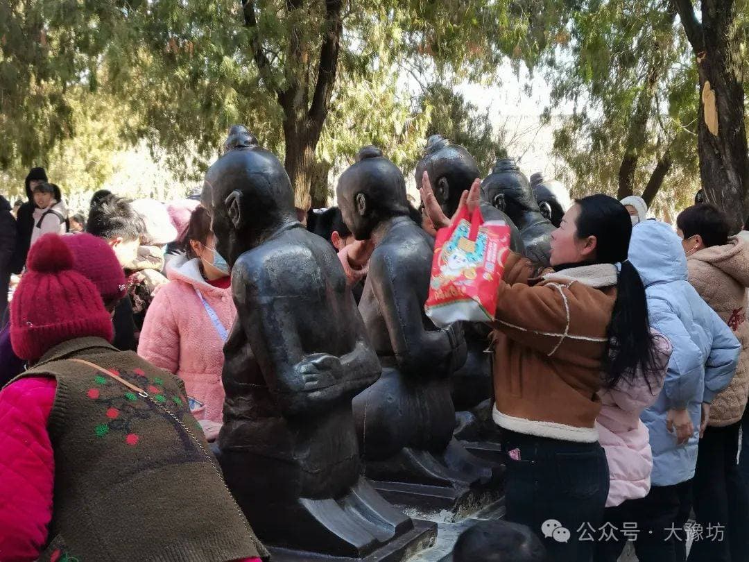 太昊陵秦桧跪像的现实意义