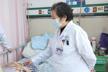 潘静教授：结肠癌6个早期症状要认清