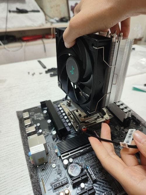 如何观察与维护CPU风扇的性能与状态
