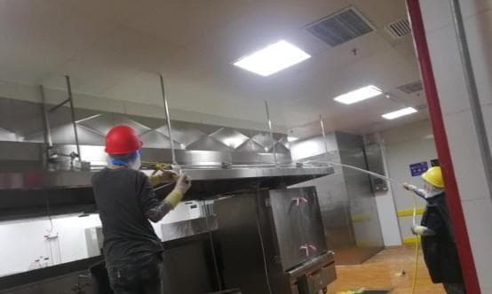 学校食堂抽油烟机清洗攻略（保持食堂环境清洁与健康）