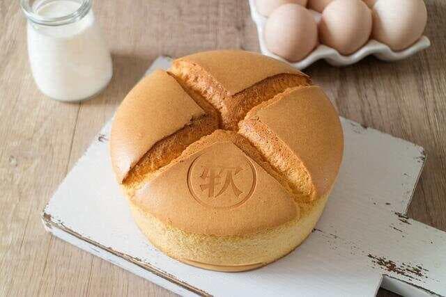 烫面法牛奶蛋糕制作教程：柔软蓬松不塌陷