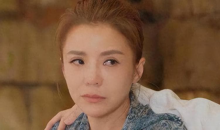 回顾央视一姐朱迅：两度勇敢战胜癌症，无惧生命尽头！