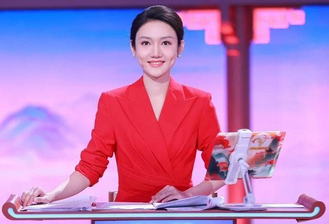 诗词大会第九季收视破1.4，龙洋用科技演绎传统文化