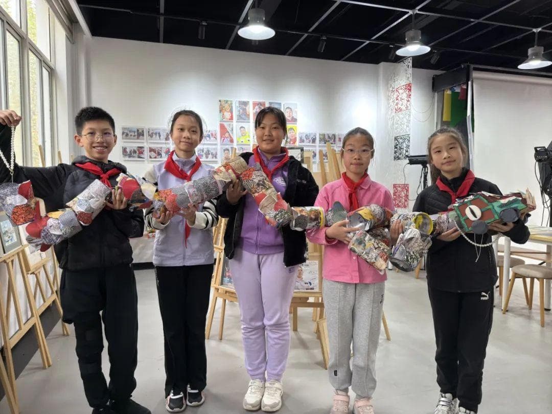 长宁学子小手绘“蛇”贺新春，萌萌哒！