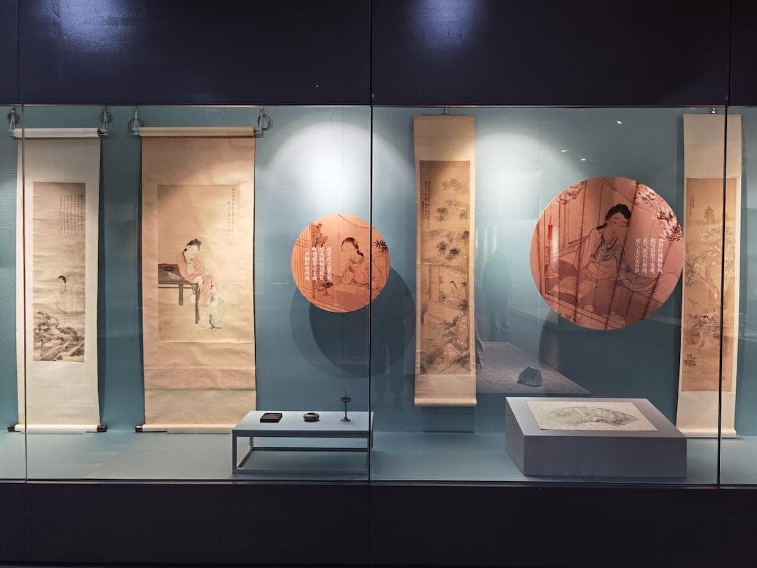 西子湖畔“丽人行”，浙博展古代女性图像