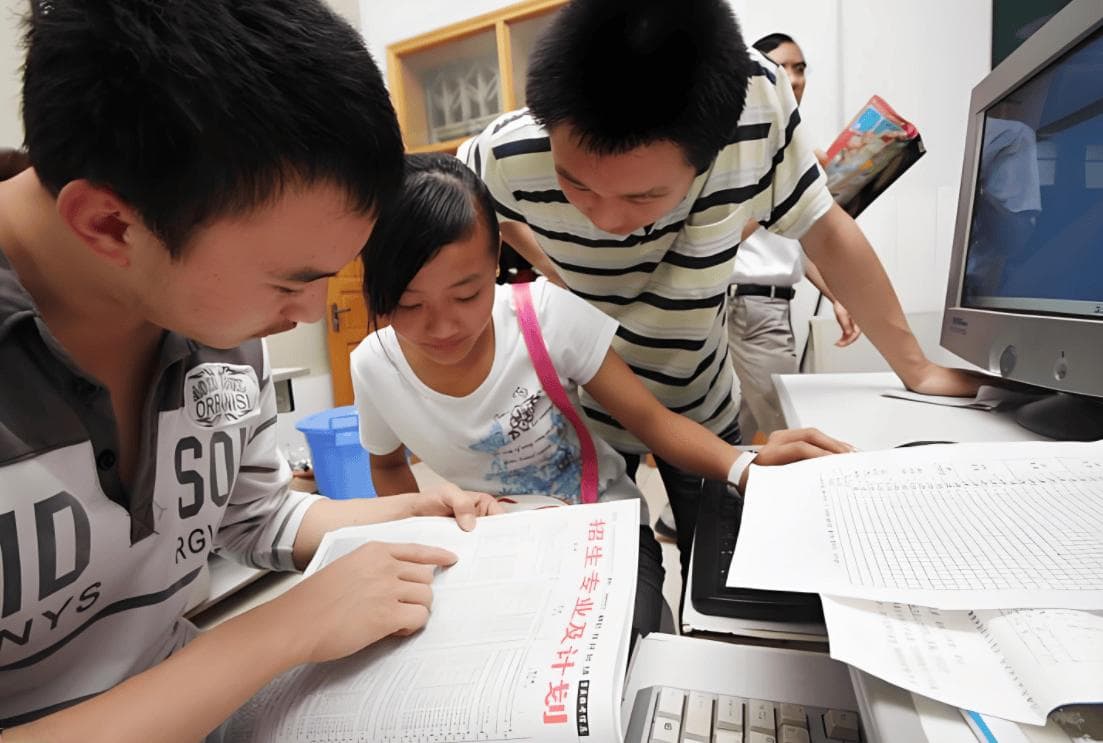 省控线、投档线、专业线：高考志愿填报关键分数线全解析