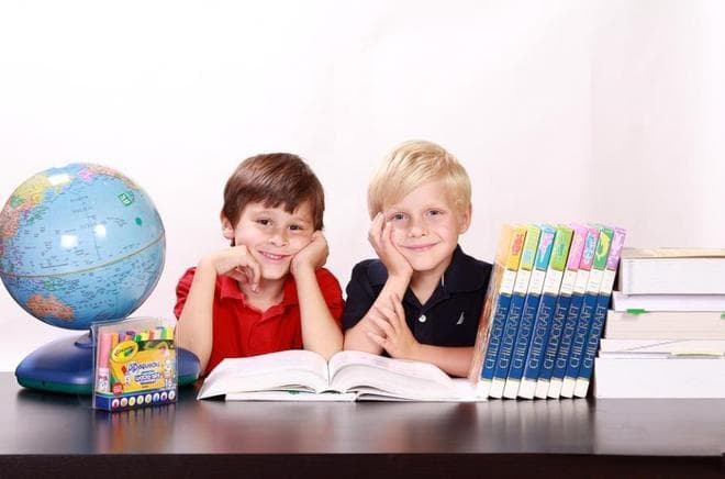 心学问心理教育，孩子怕黑？教你几招克服恐惧