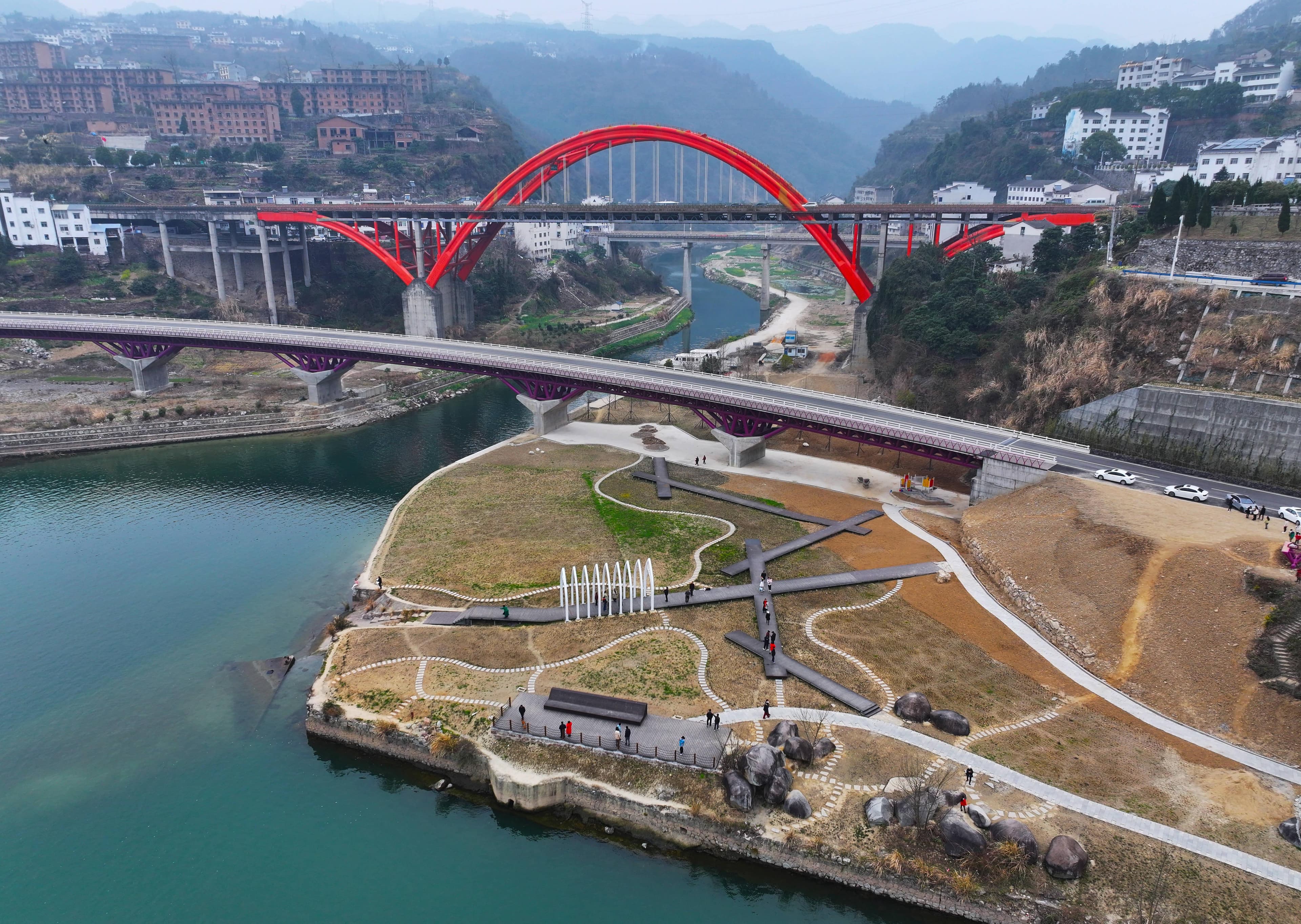 宜昌三峡公路“风景道”成旅游打卡热点