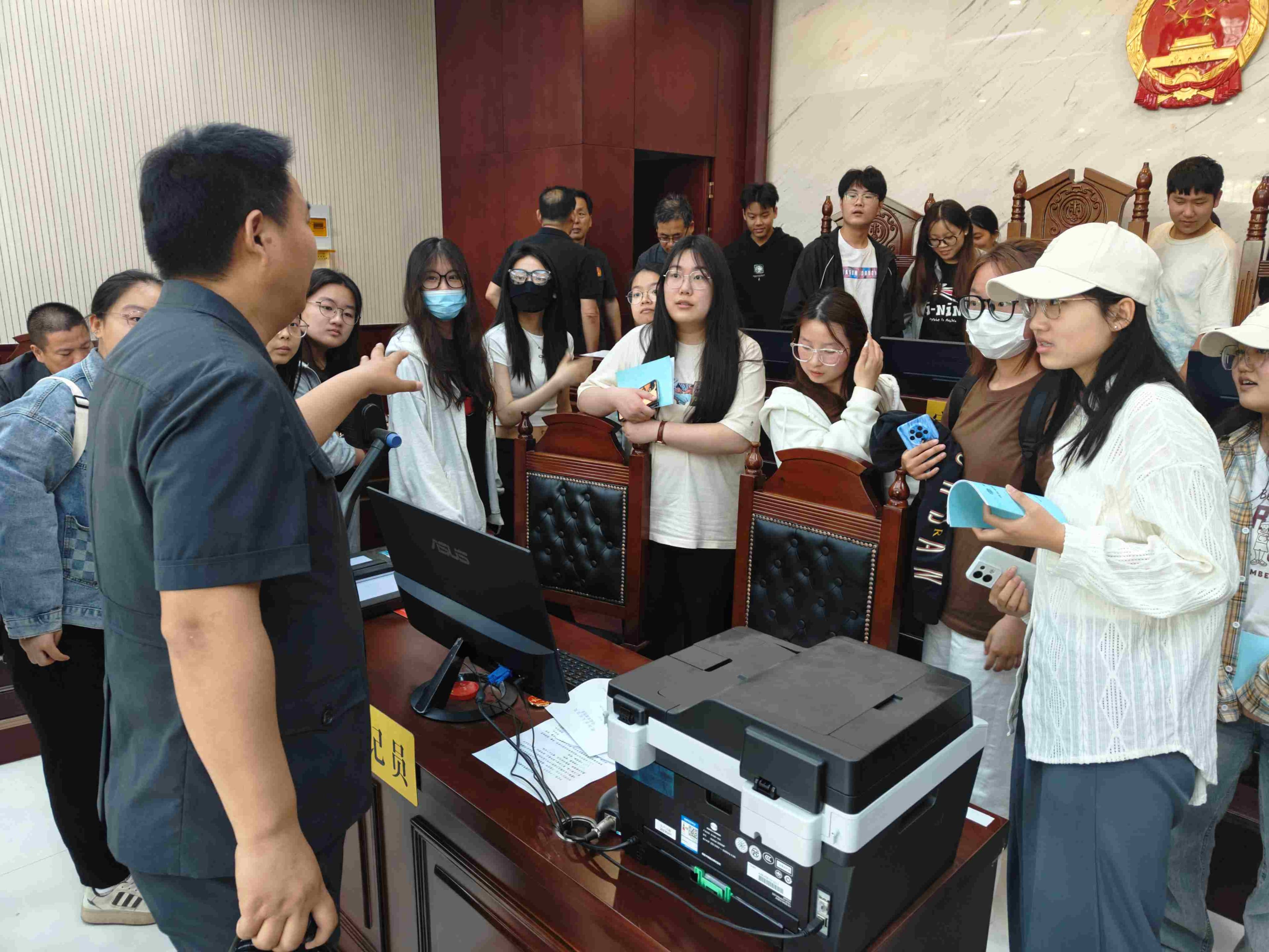 沉浸式学习：虚拟仿真赋能法学教育新质生产力