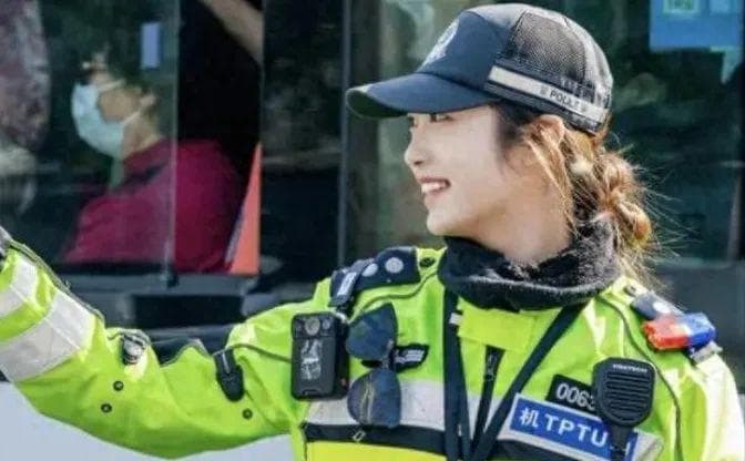 看了"兔子警官"的升职真相，才懂反诈老陈的后悔，破防的不是钱