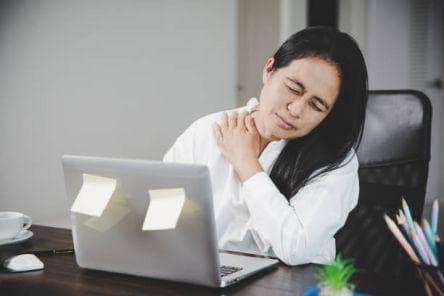 拯救上班族的颈椎：刻不容缓的保健行动