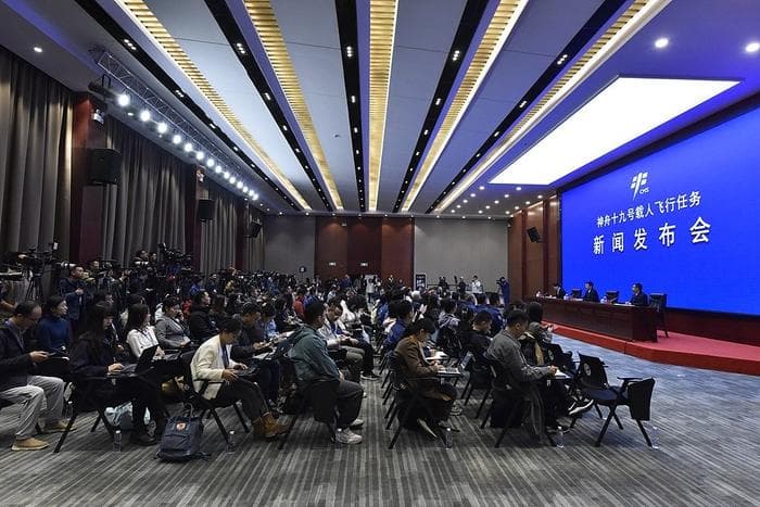 锚定2030！中国发布载人登月计划重磅进展