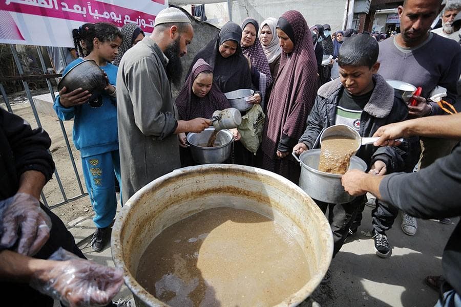 全球粮食危机再度爆发：多国陷入“国家灾难”，真的是天灾还是人为操控？