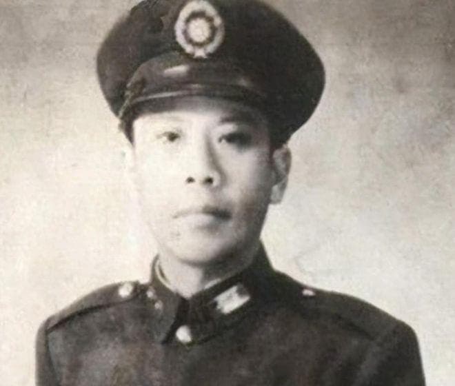 黄百韬兵团为什么会全军覆没？黄百韬临死前曾经自责：我有三不懂