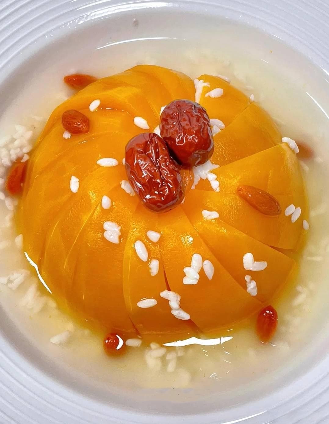酒酿蒸南瓜：一道惊艳全场的年夜饭甜点