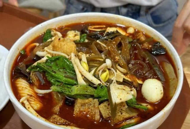 麻辣烫的家庭制作指南：从材料到成品的详细步骤