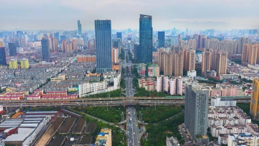 发展新质生产力 努力打造国家低空经济发展示范区