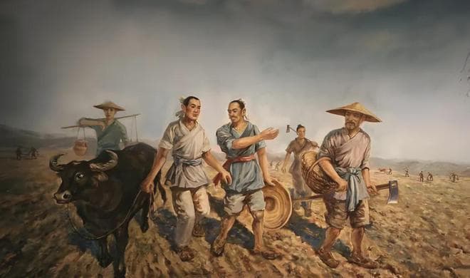 “兔子不吃窝边草”，其实下半句更经典，道尽人情冷暖