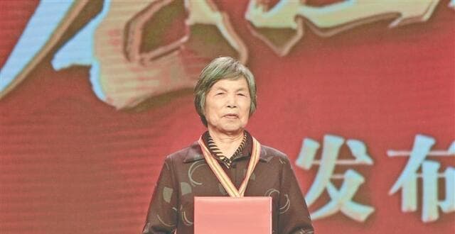 祖孙三代的护鹤情缘：记第十二届“龙江楷模”徐秀娟一家三代护鹤群体