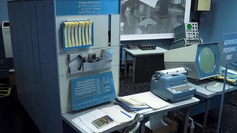 告别一次性付费：买断制游戏的50年兴衰与转型之路