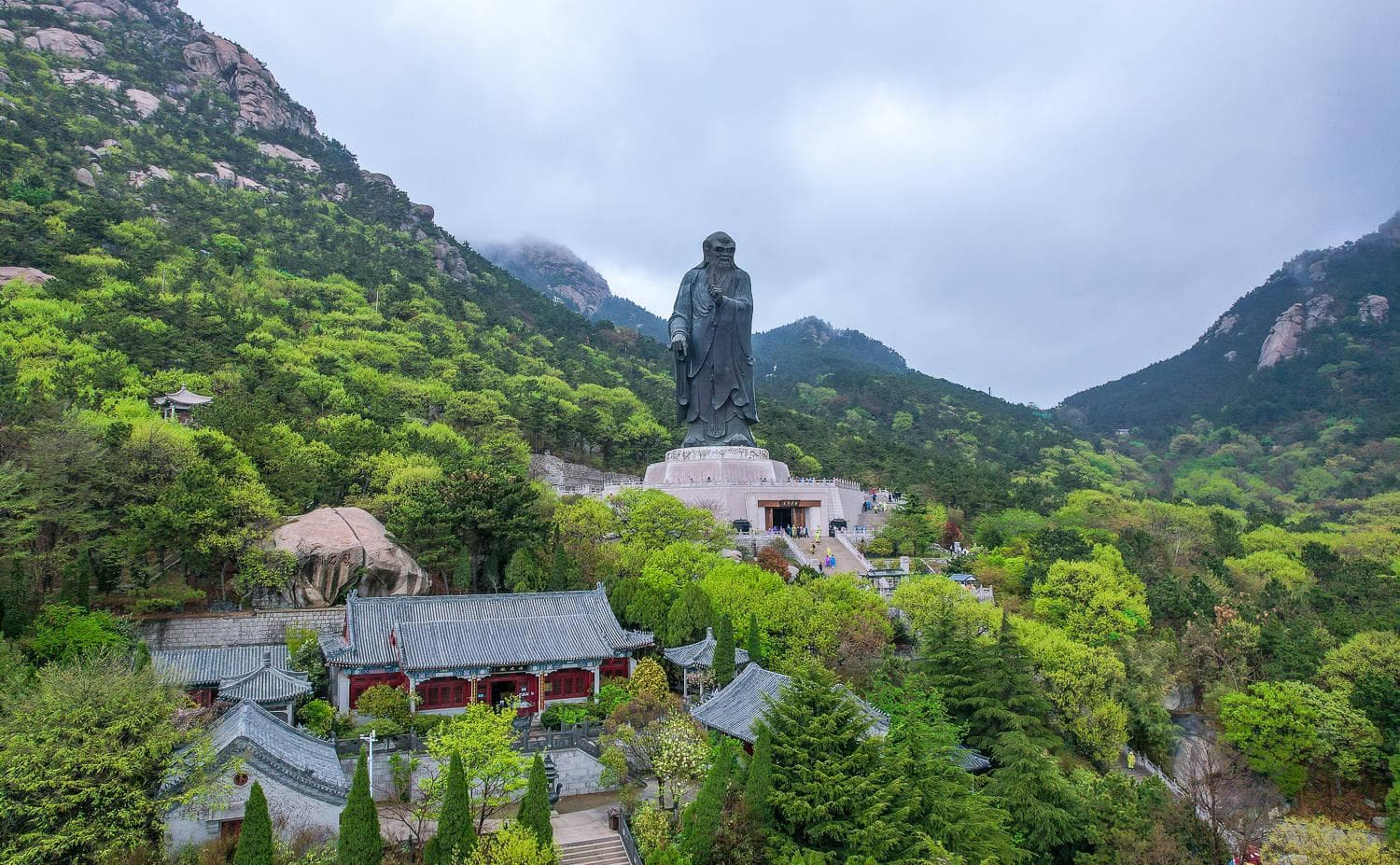 纪录片《大道崂山》：揭秘千年道教文化的传承与发展