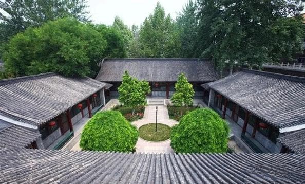 合院式住宅的风水奥秘与布局解析
